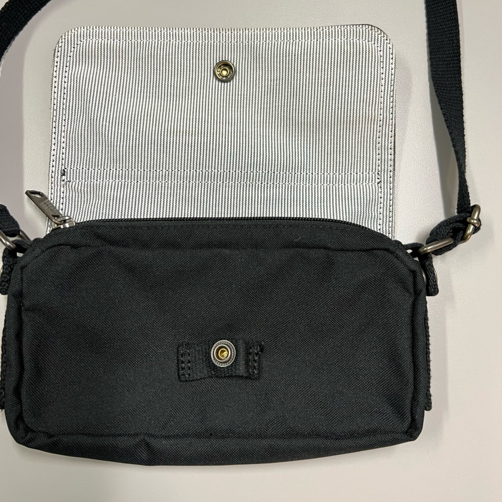 Carhartt Women's Essentials Pouch Crossbody Bag in Black - Picture 5 of 9